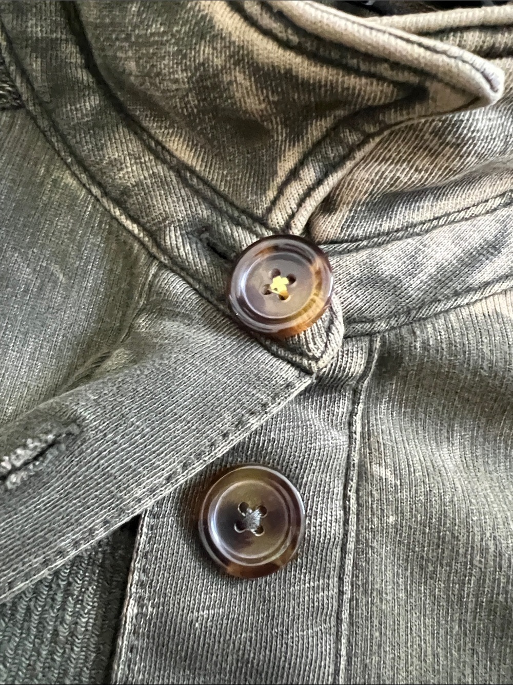 EUC PILCRO Relaxed Shirt Jacket Button Down Olive Distressed 100% Cotton L - Picture 16 of 16